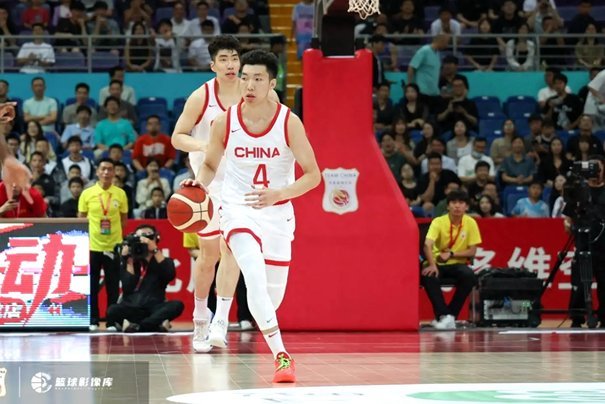 潘朝伟：两失球自责队友力挺半场0-3落后