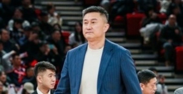 潘朝伟：2个失误导致半场0-3非常自责 赛后队友没怪我
