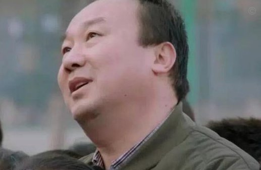 大鼻子恩怨：一场明星的“戏”
