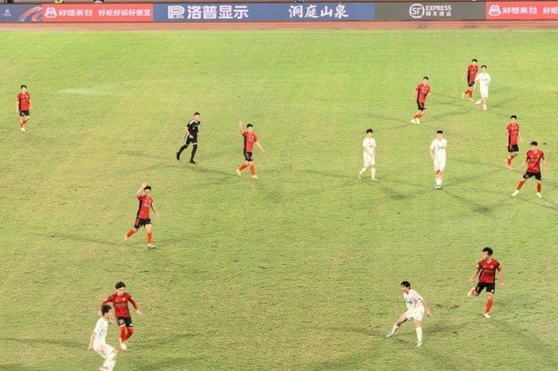 意外折射！谢志伟一击制胜，太湖德比无锡1-0苏州